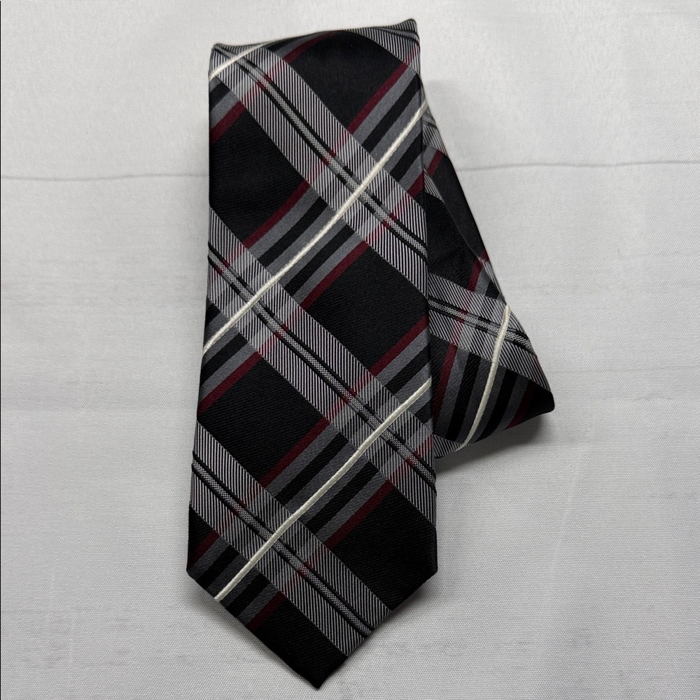 Donald J. Trump Signature Collection Black Patterned Silk Necktie